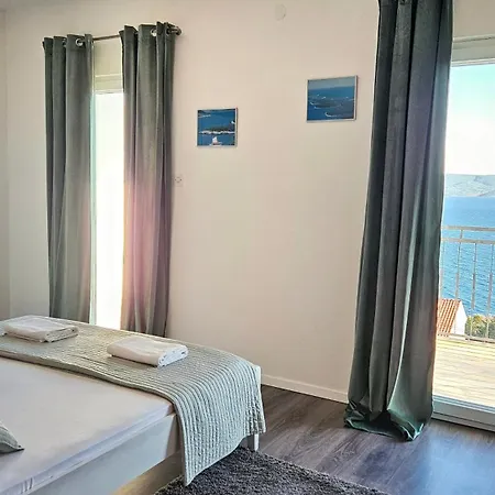 Apartment Maya 2 Marusici (Split-Dalmatia)