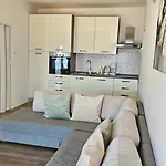 Maya 2 Apartment